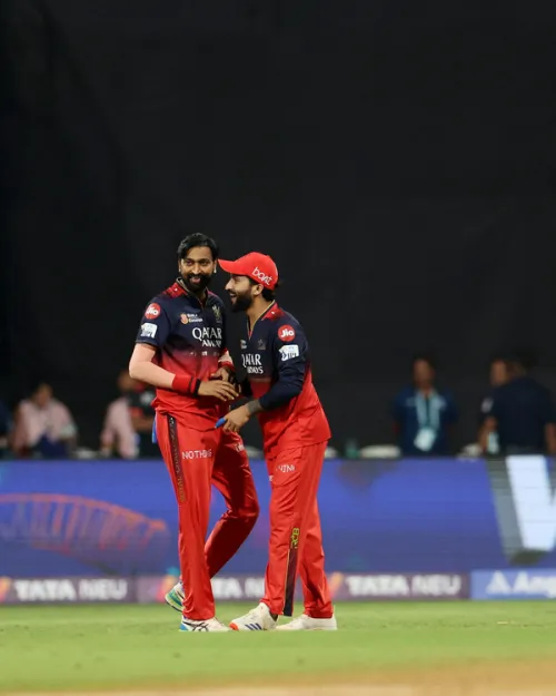 Movie Poster: IPL 2025 M21: MI vs RCB