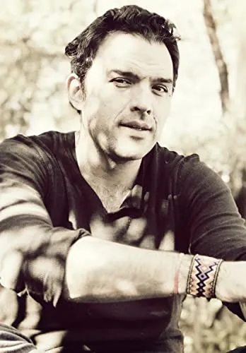 Fernando Rovzar