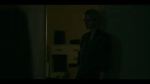 E4.Look Me In the Eye
