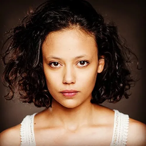 Nisrine Adam