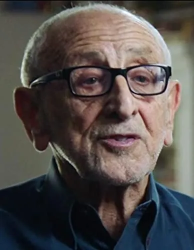 Ivor Davis