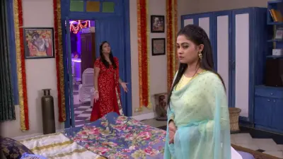 E983