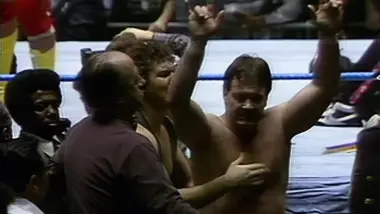 E8.Hulk Hogan vs. Rowdy Roddy Piper