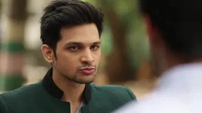 E10