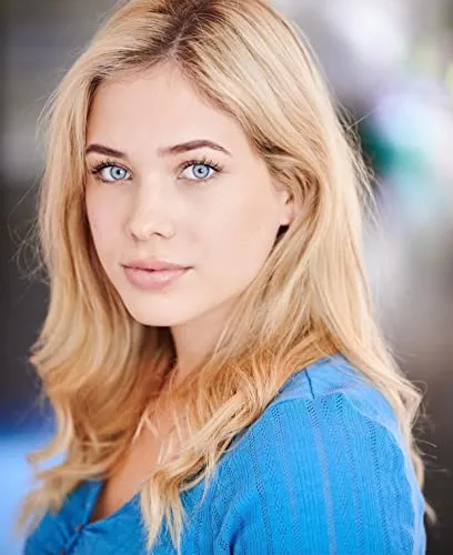 Chloë Marie Rhoades