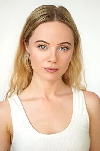 Chloe Fox