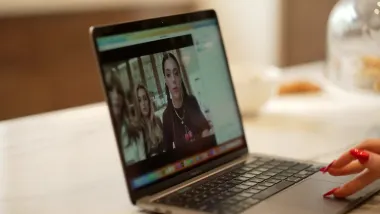 E4.The Show Must Go On