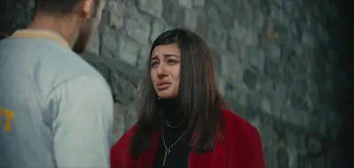 E4