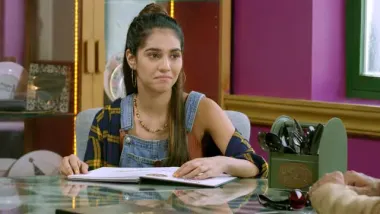 E1.Ticket to Hollywood