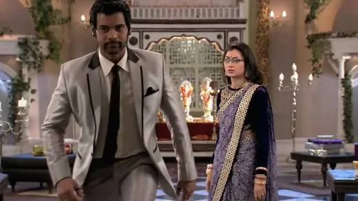 E77