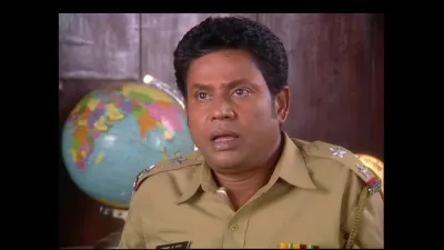 E962