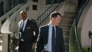 E7.All That Glitters