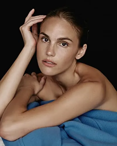 Victoria Meade