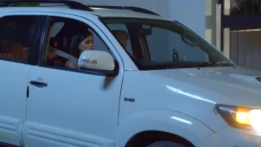E375