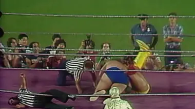 E1.Hulk Hogan vs. Andre The Giant