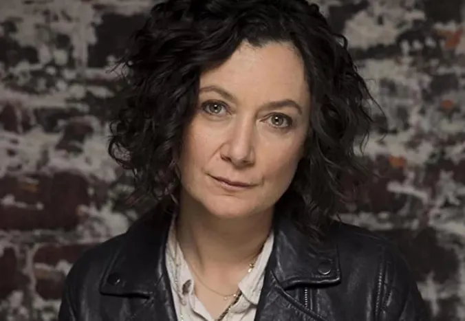 Sara Gilbert