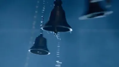 E8