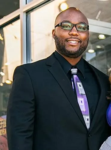 Justin Lewis