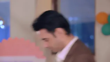 E38