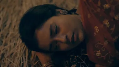 E445