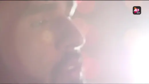E4