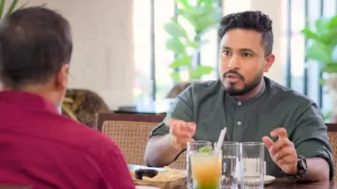 E2.Chetan Bhagat Ft Abish Mathew