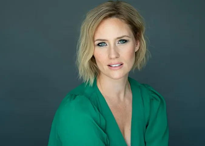 Kelly Hope Taylor