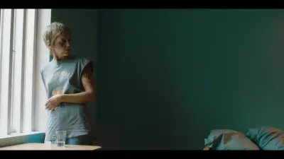 E1
