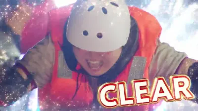 E8