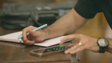 E258