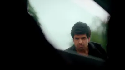 E44