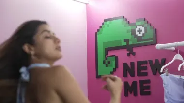E49