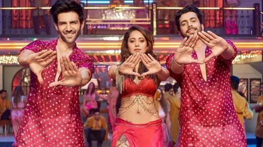 Movie Poster: Sonu Ke Titu Ki Sweety