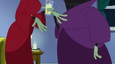 E25.Costume Party Smarty