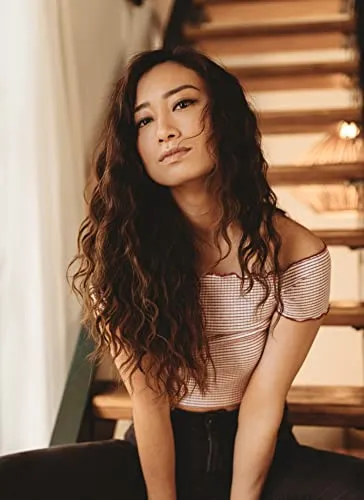 Phoebe Miu