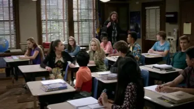 E17.Girl Meets Hollyworld