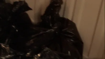 E22
