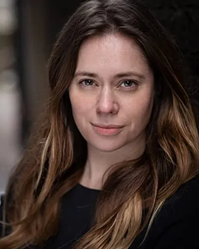 Laura Savage