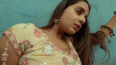 E23