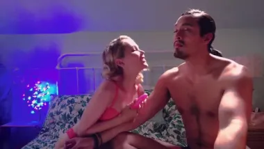 E6.She's Lost Control