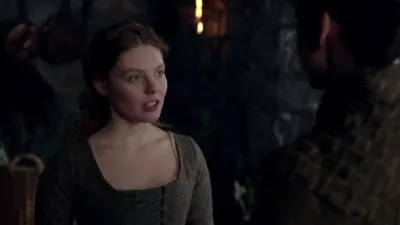 E10.By the Pricking of My Thumbs