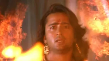 E80.The Pandavas dig a tunnel