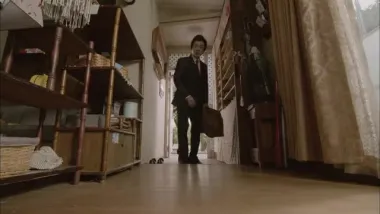 E2.We're All Strangers