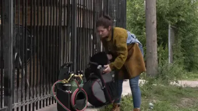 E4.Fuck Paying It Forward